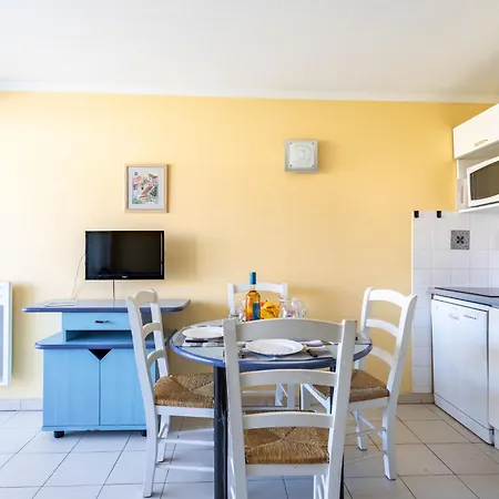 Apartment Les Marines-6 By Interhome
